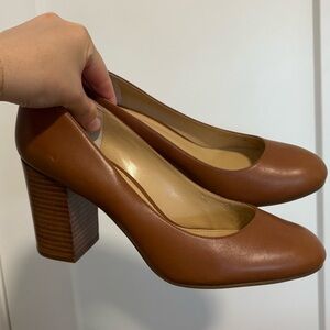 Michael Kors Brown Block‎ Heel Round Toe Pumps Women's Size 8.5